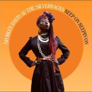 Shirley Davis & The Silverbacks – Keep On Keepin‘ On
