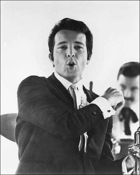 ST16_319_I_HERBALPERT-09_2909