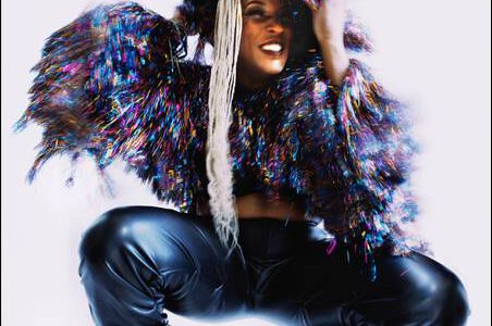 LiV Warfield – The Edge