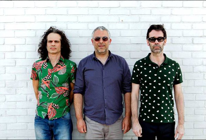 Rory More / Les Hommes – Mondo Groove Vibrations